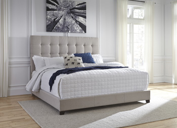 1d43e2281f7cd38d34f0ab24652bd8a0 Dolante King Upholstered Bed - Image 1