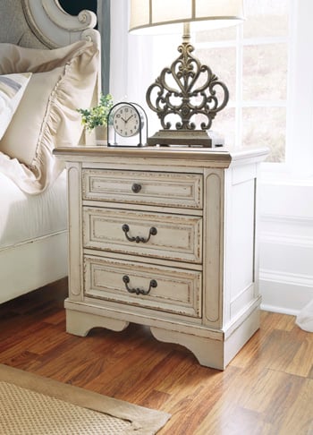 6d5ef07026aaab6a48ffe17436cd6287 Realyn Nightstand - Image 1