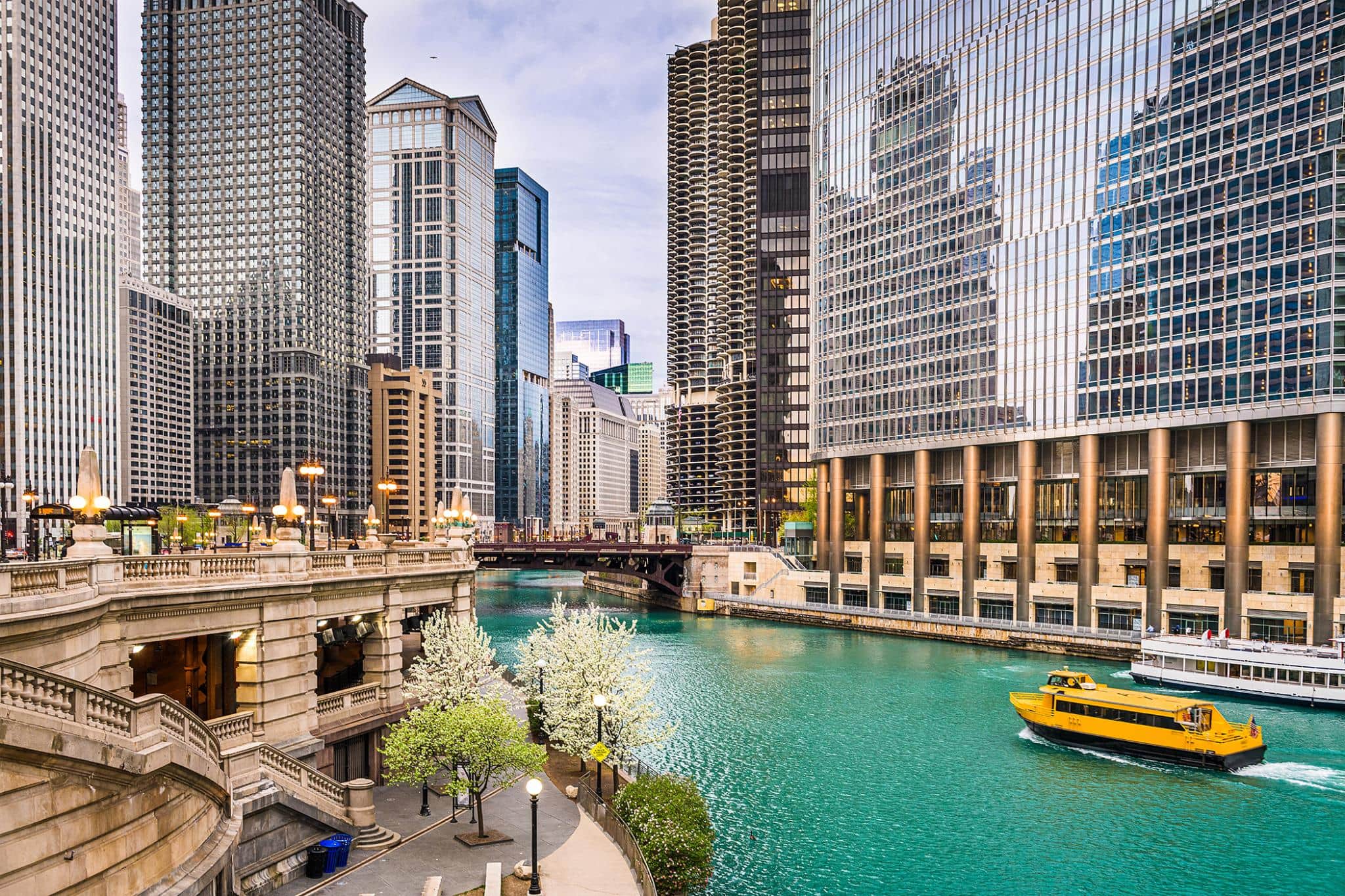 Temp Glass w/ Foil – Chicago River Temp Glass w/ Foil – Chicago River - Image 1